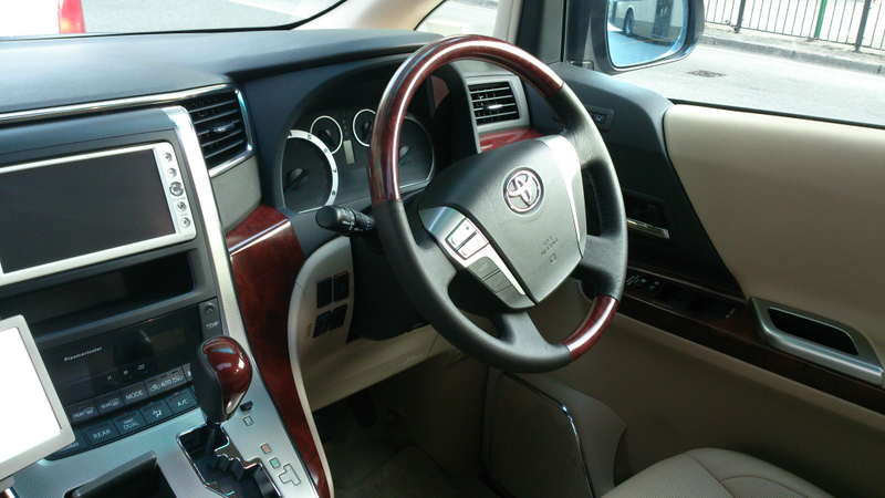 Illustration for article titled Toyota Alphard